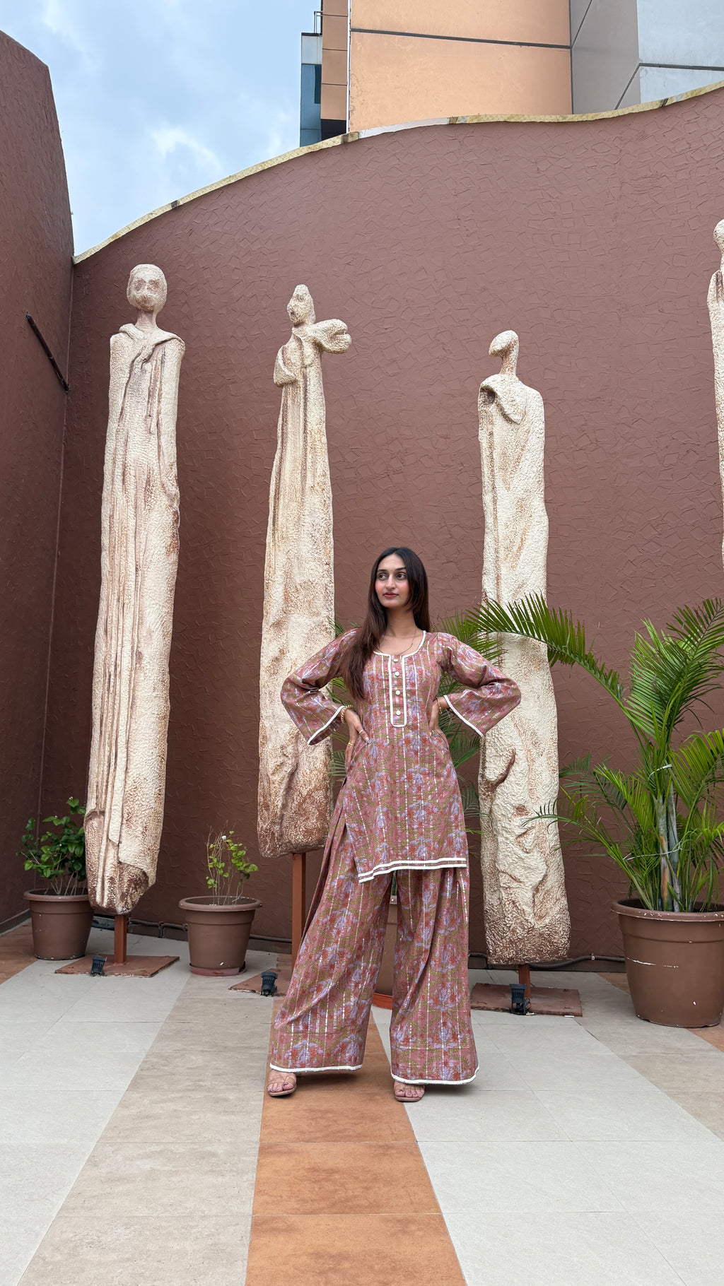 Siतारा- Farshi salwar with kurta