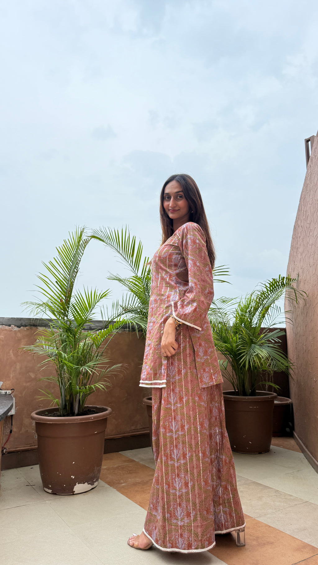 Siतारा- Farshi salwar with kurta