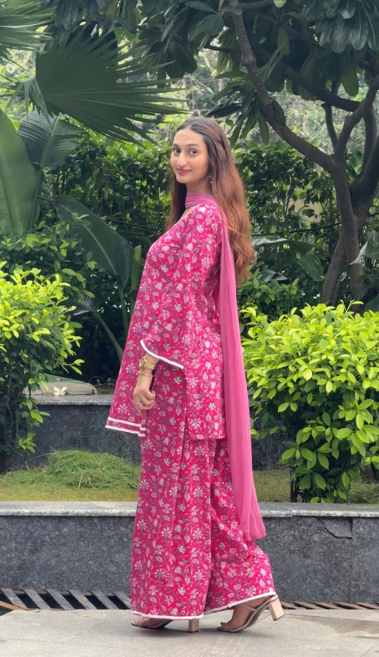 Gulzaar - Farshi suit set with Dupatta